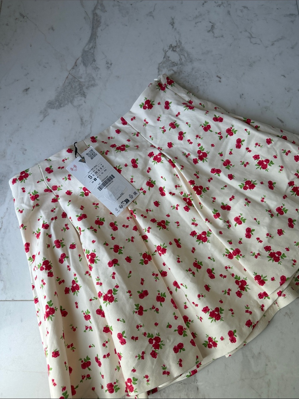 Zara Floral Skirt - Picture 3 of 4